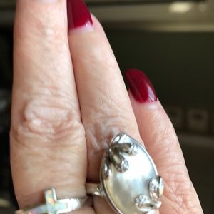 Mother of pearl and diamonds sterling silver